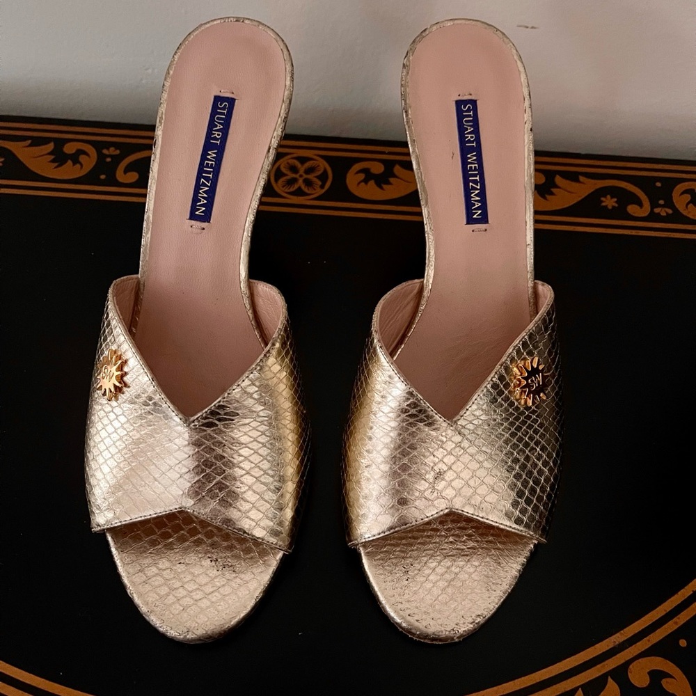 stuart weitzman leather sandals size 39 runs like 7.5 good condition